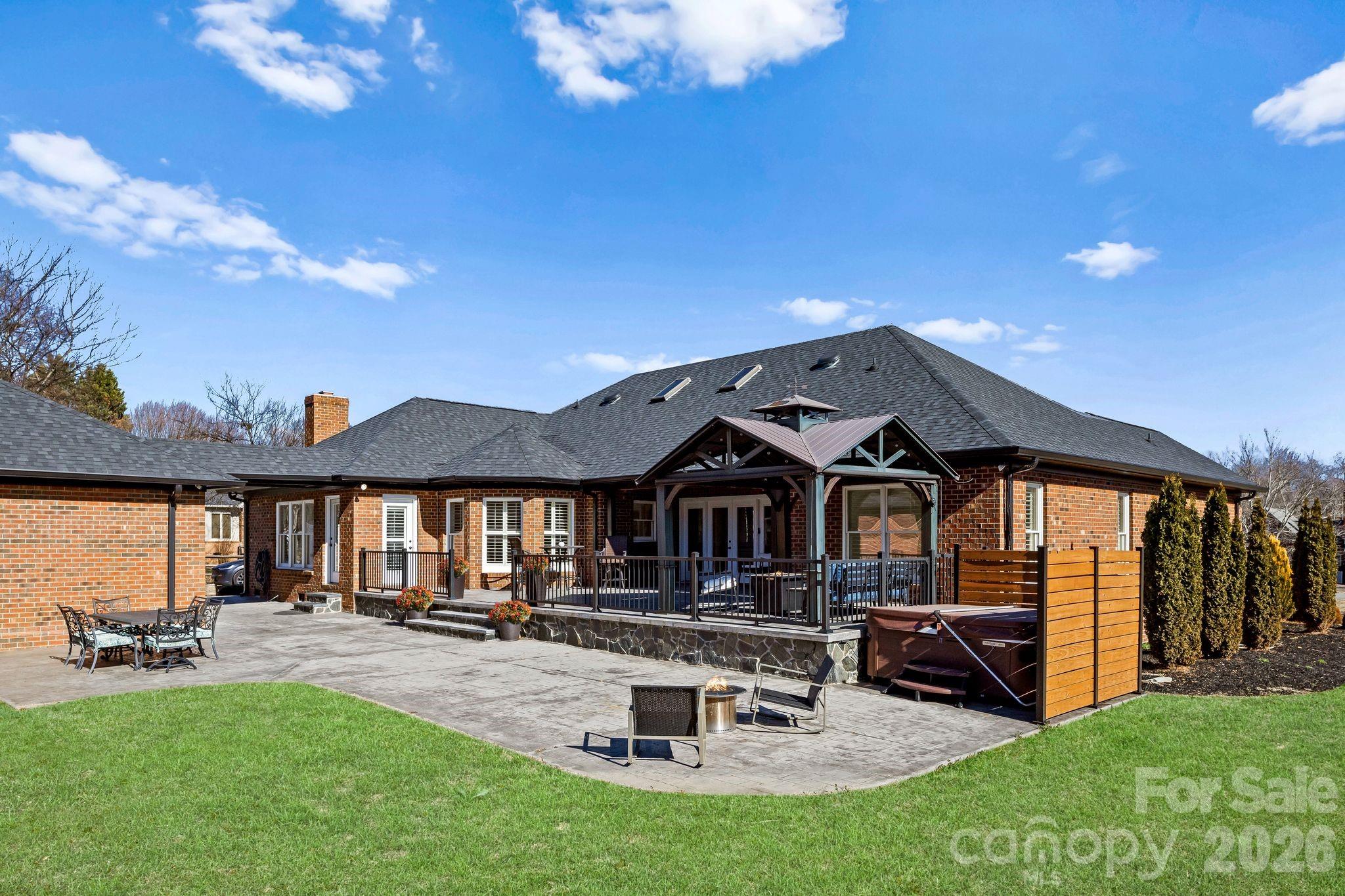 4122 Amarillo Drive SW — Concord