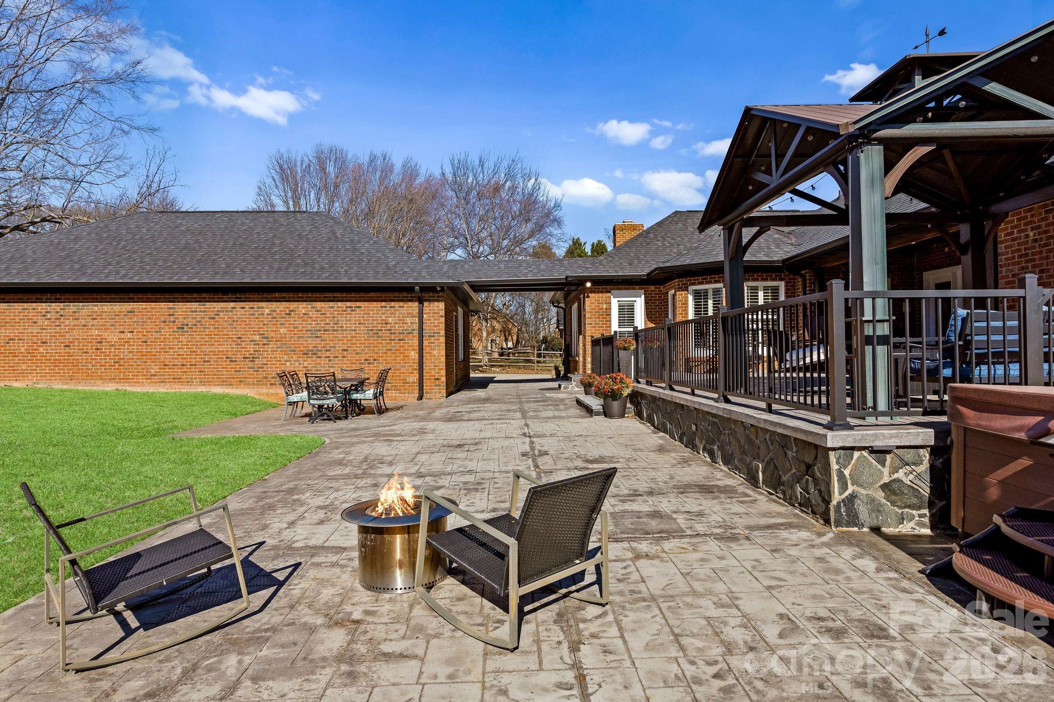 4122 Amarillo Drive SW — Concord
