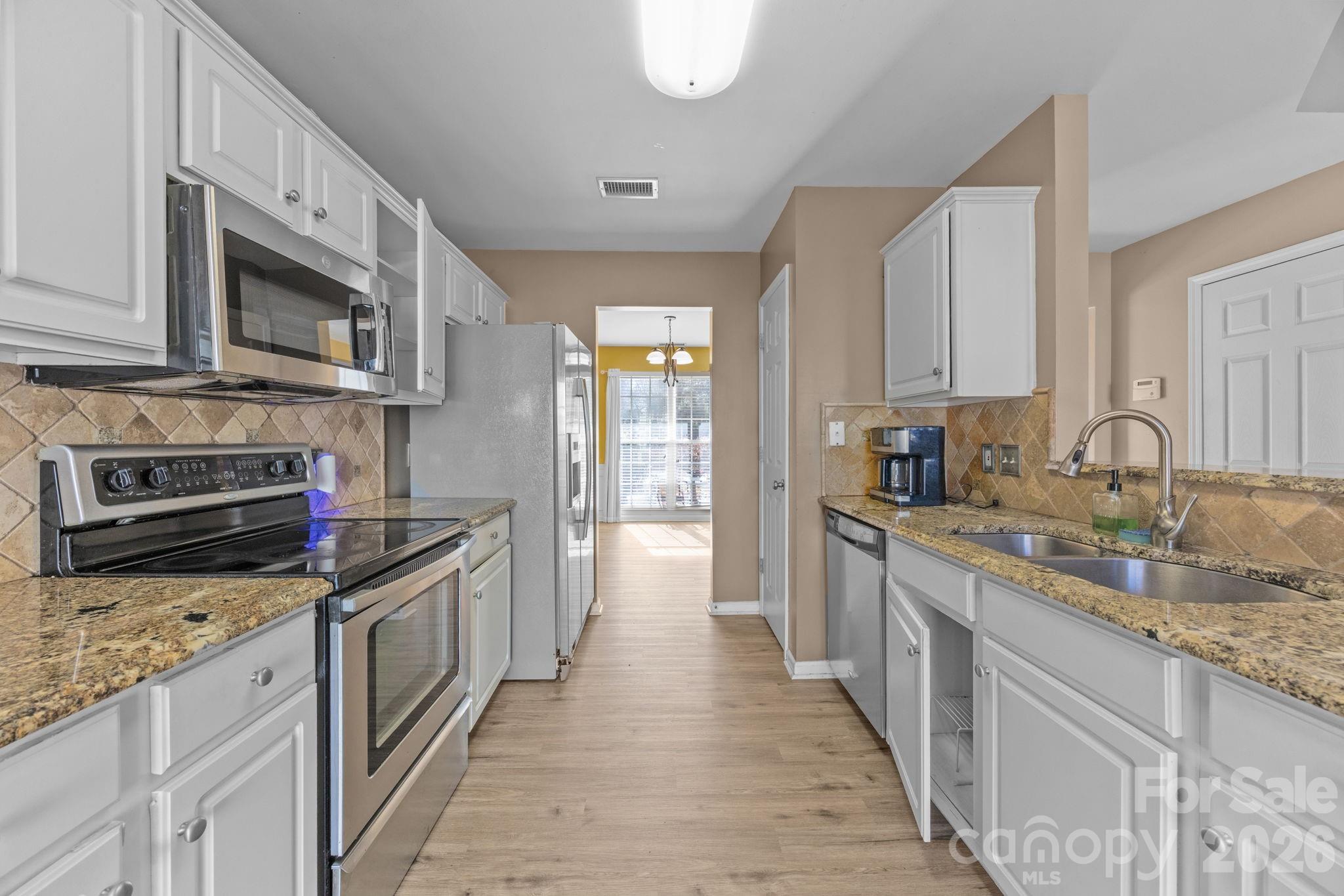 11926 Hawick Valley Lane — Charlotte