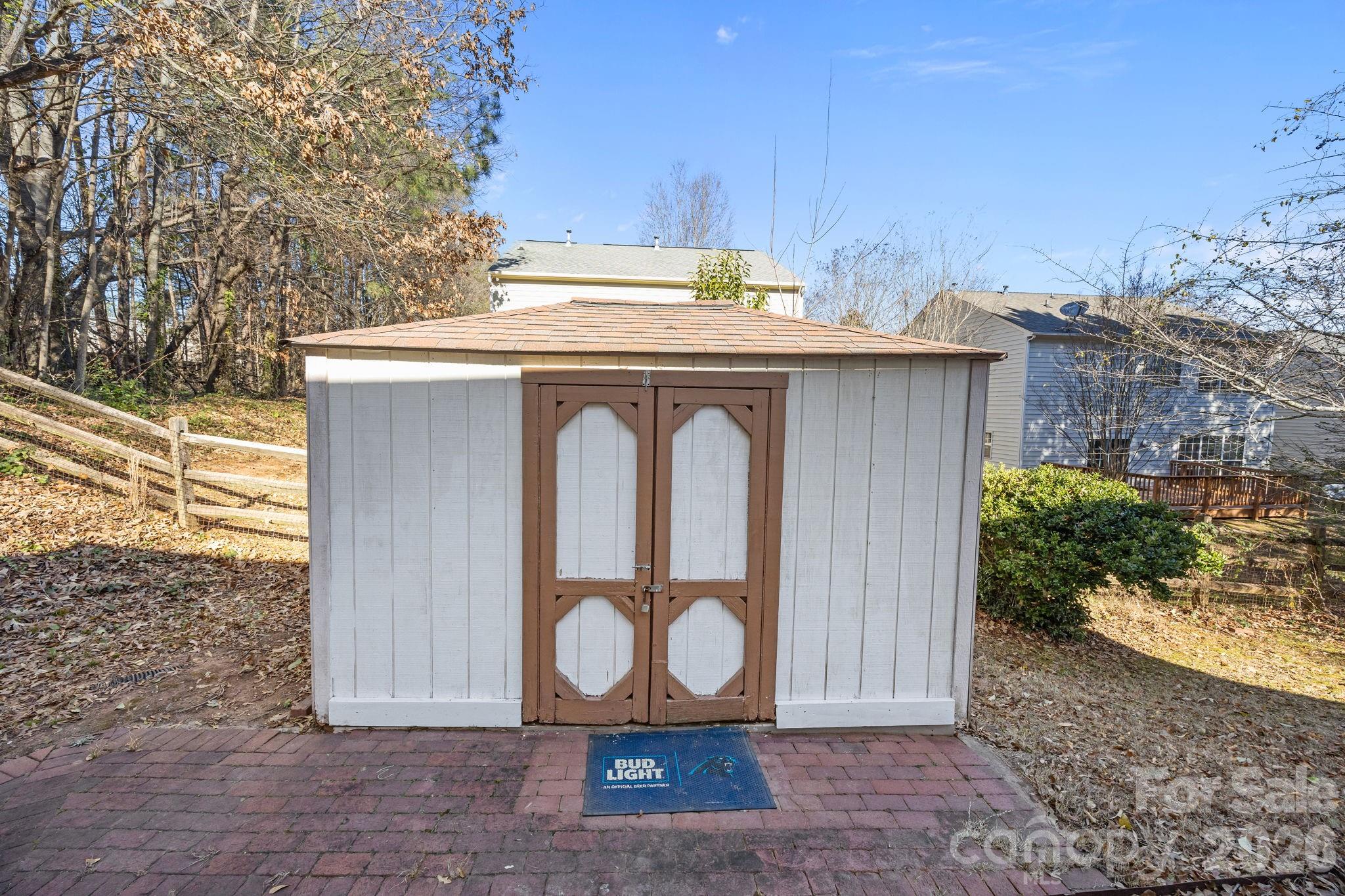 11926 Hawick Valley Lane — Charlotte