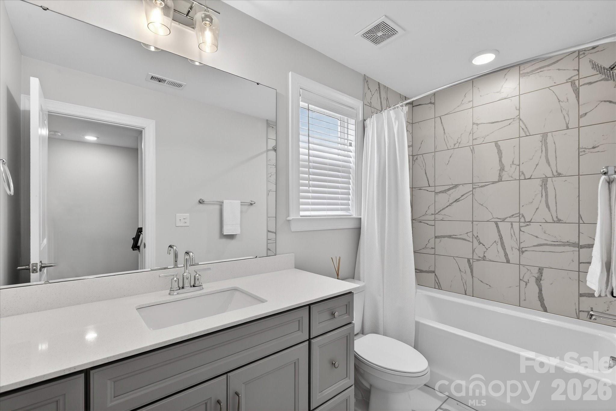 507 Yucatan Drive — Waxhaw