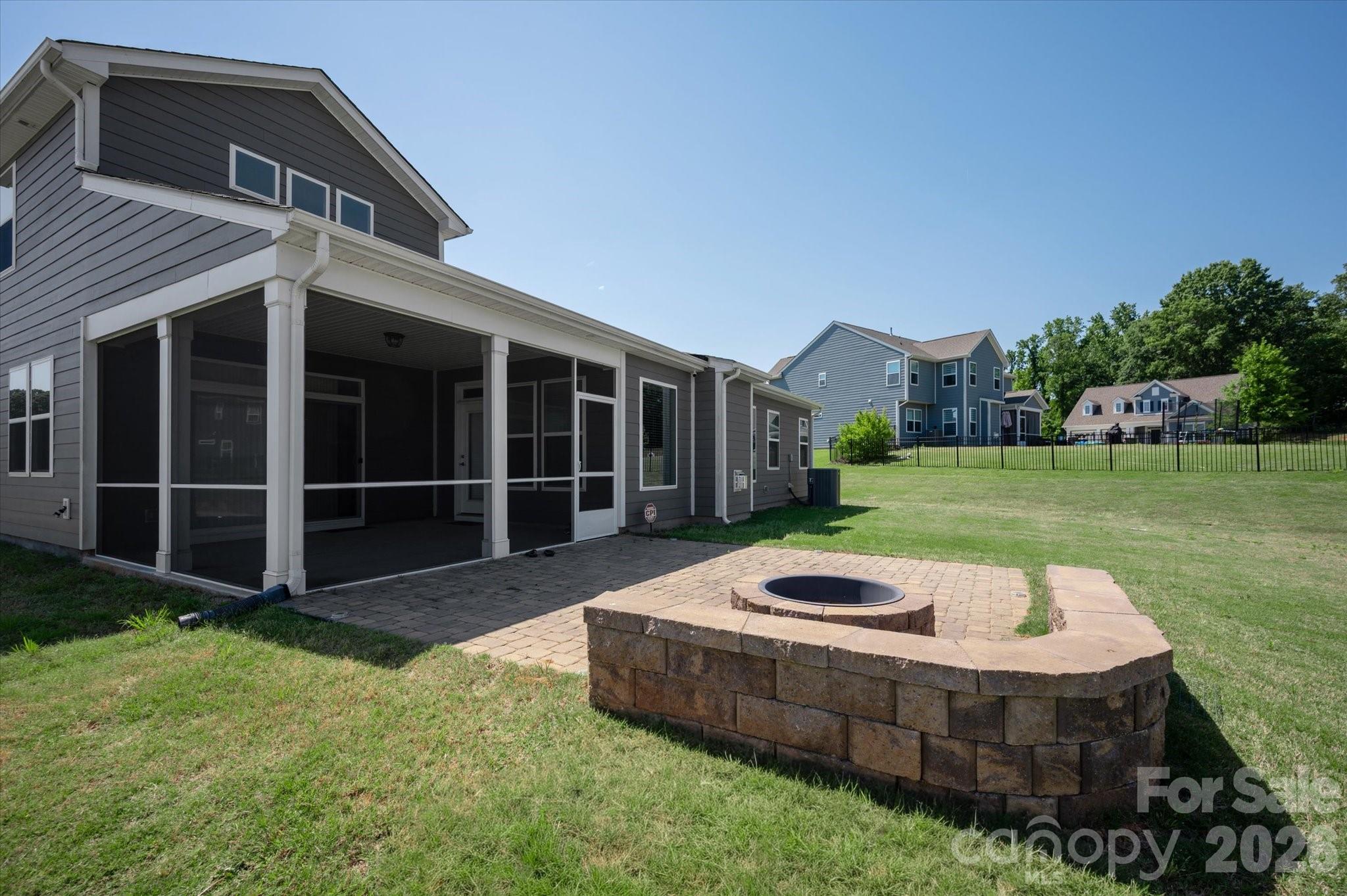 507 Yucatan Drive — Waxhaw