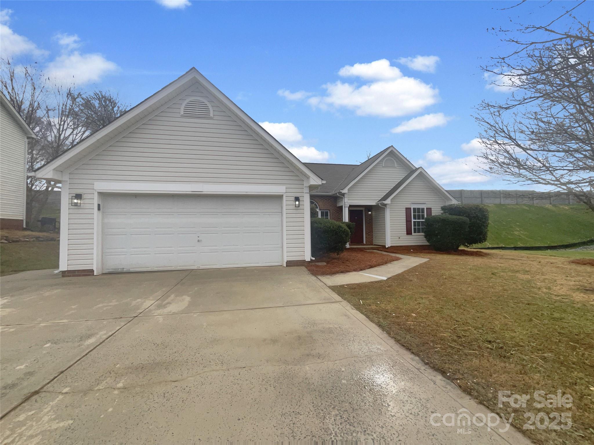 121 Shining Armor Court — Mooresville