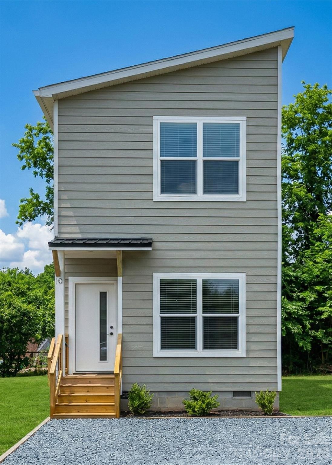 10 Wyndom Lane — Asheville