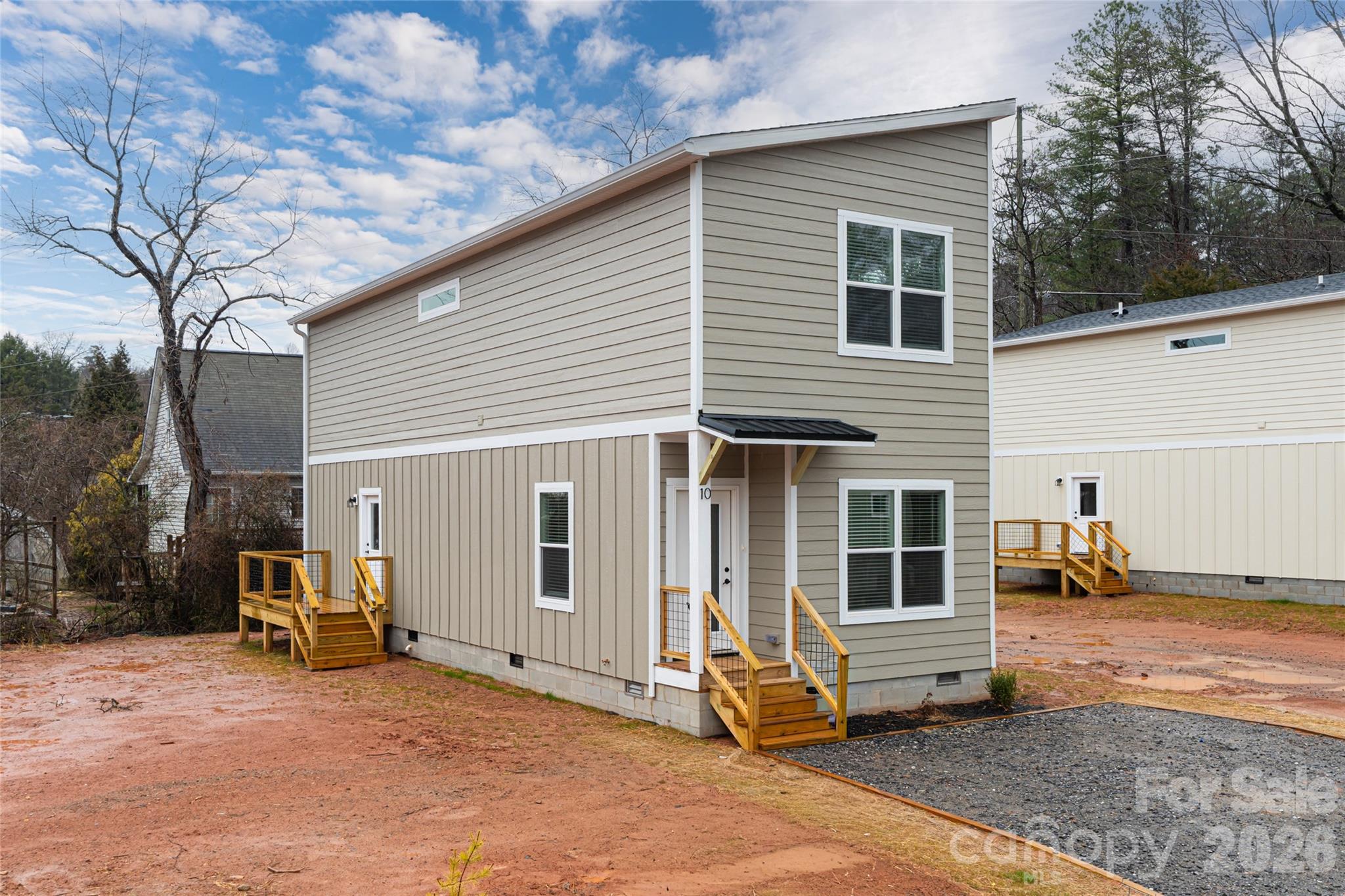 10 Wyndom Lane — Asheville