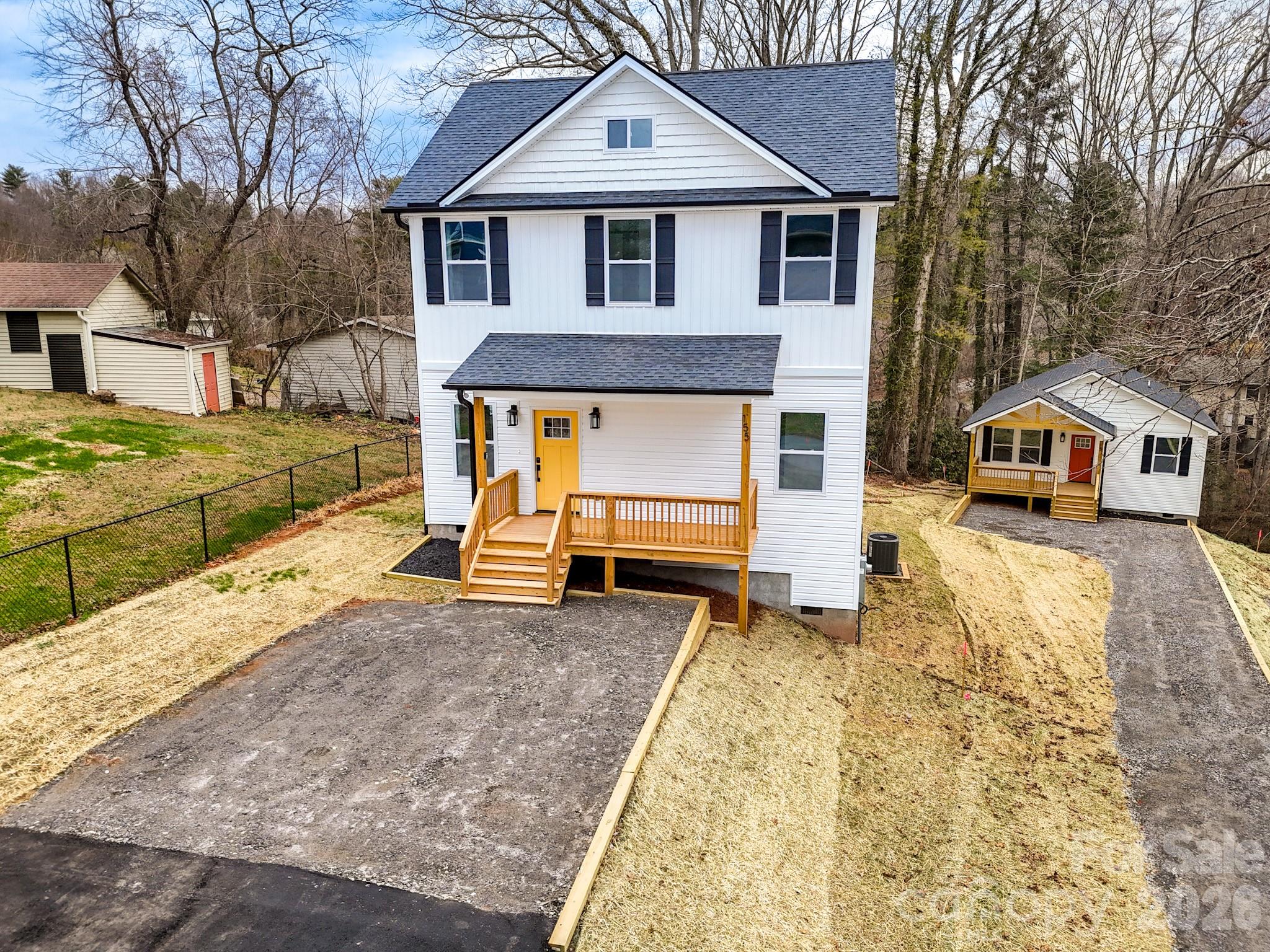 155 Shadowlawn Drive — Asheville