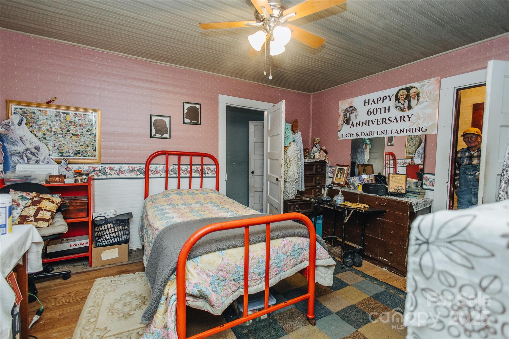 63 Clear Creek Road — Marion