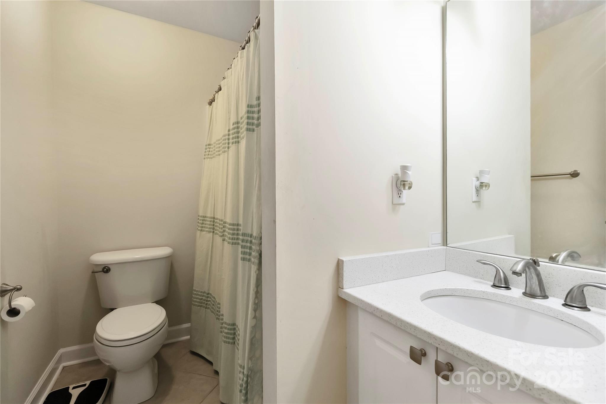 2127 Genesis Drive — Monroe