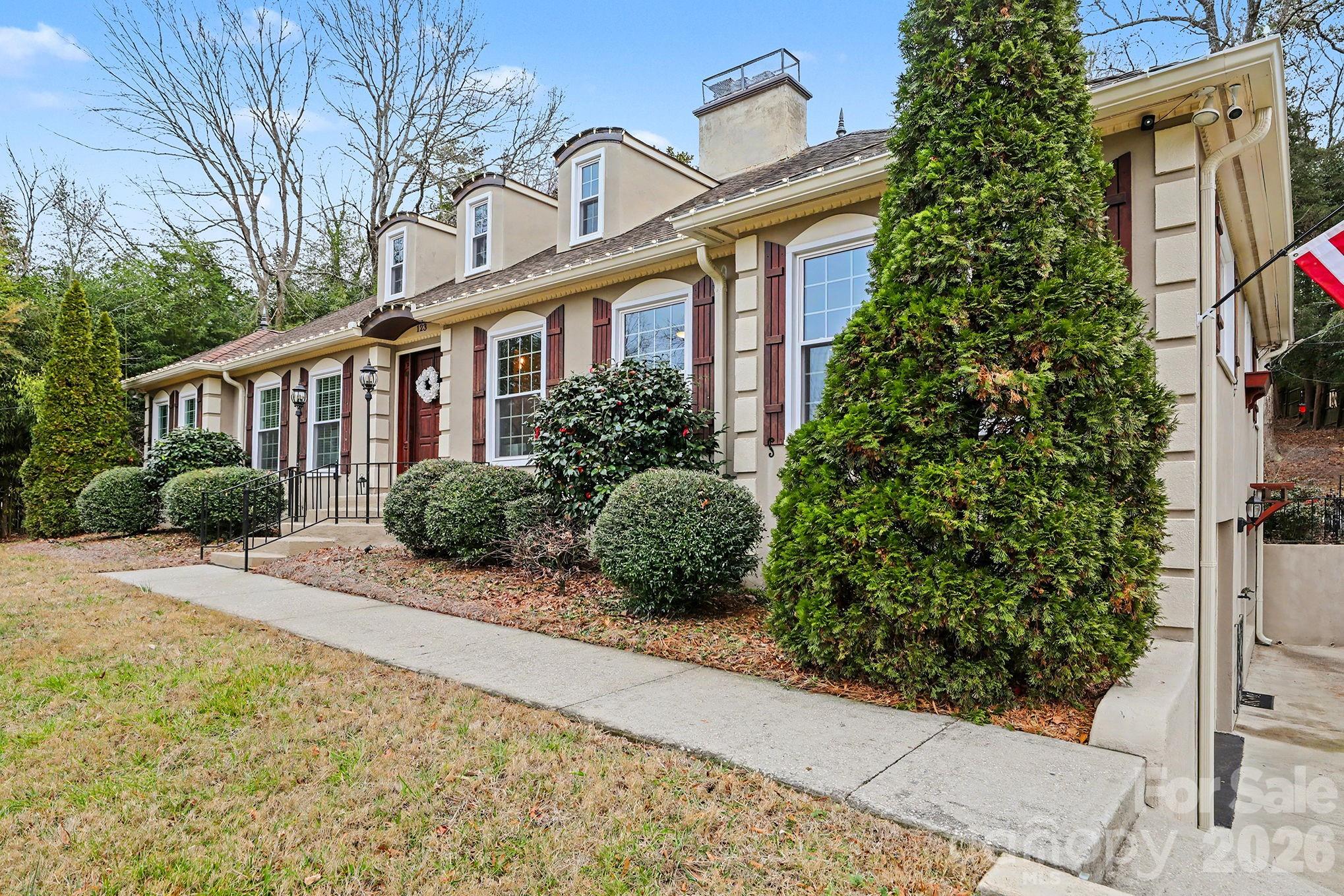 123 Old Bell Road — Charlotte
