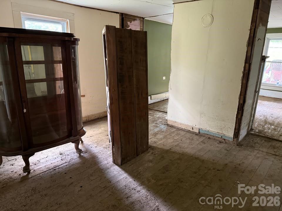 166 Old Helton School Road — Lansing