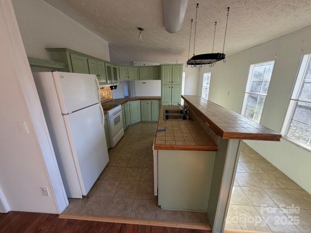 2687 1st Avenue NW — Catawba