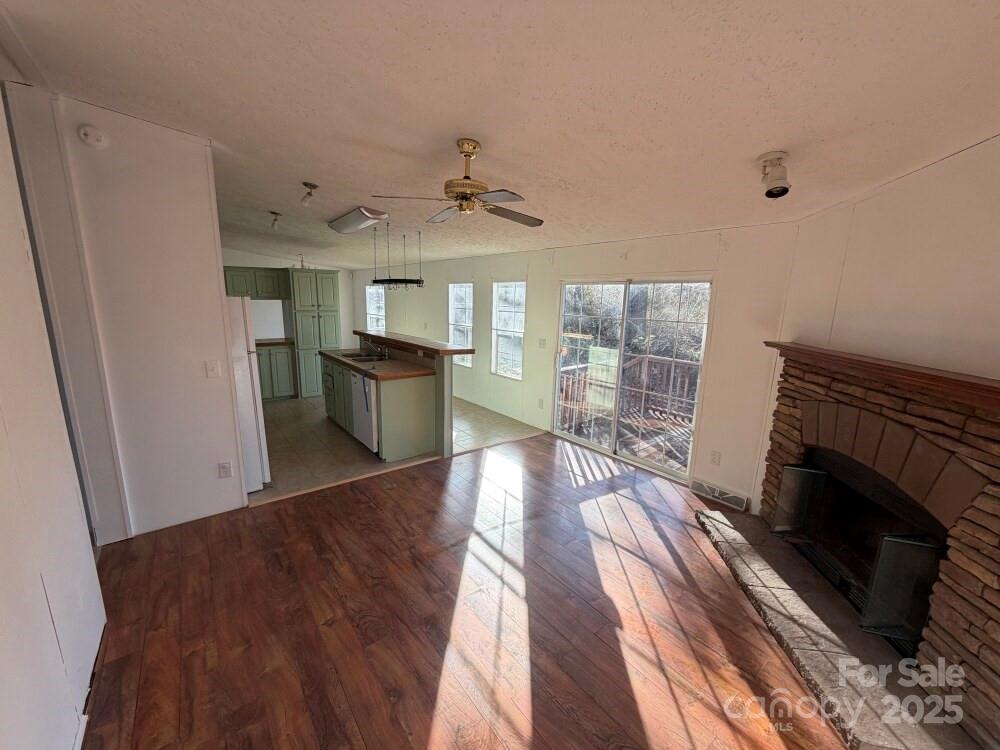 2687 1st Avenue NW — Catawba