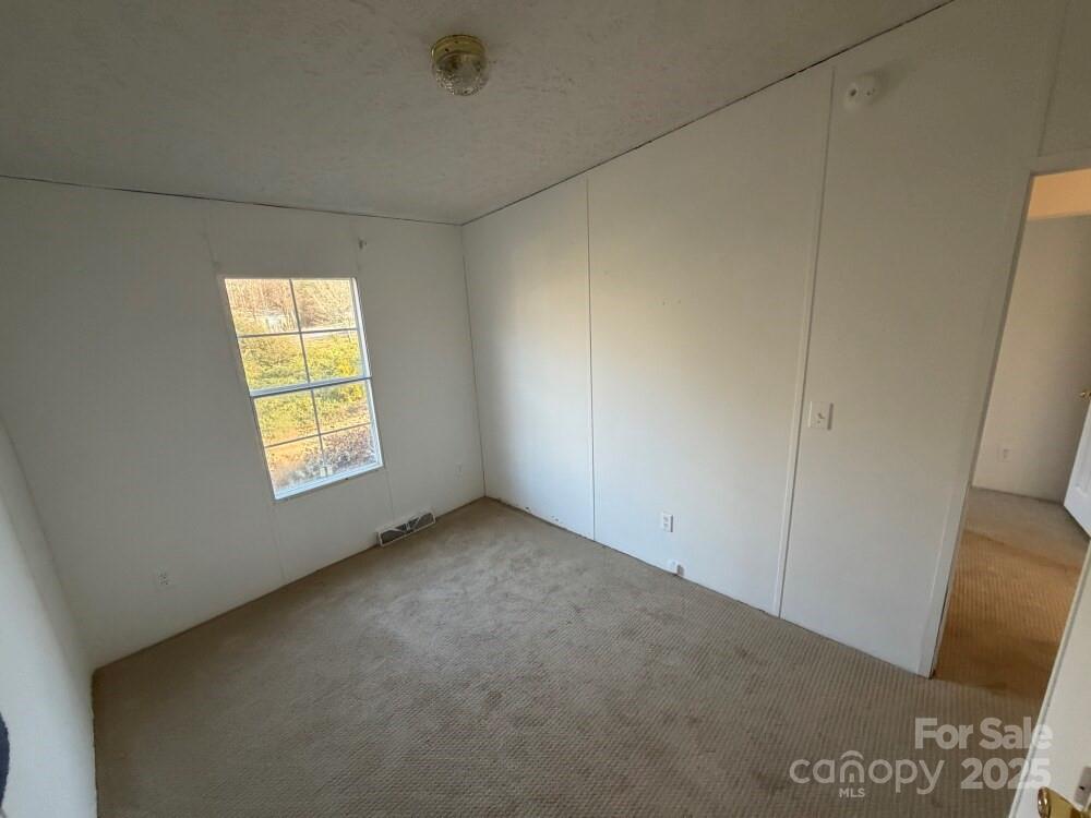 2687 1st Avenue NW — Catawba