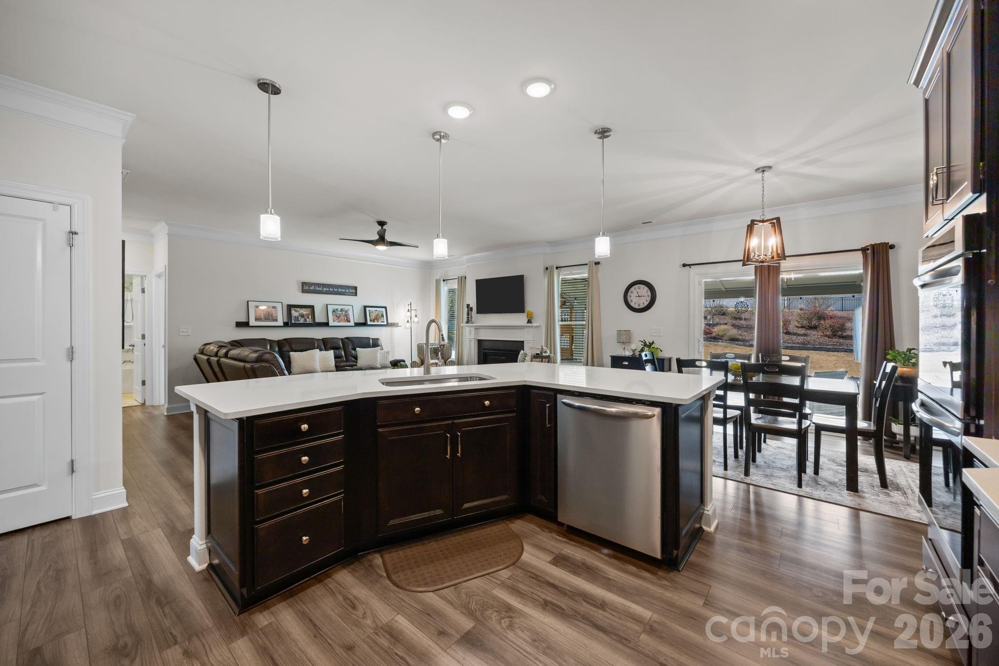 5327 Pembrey Drive — Denver