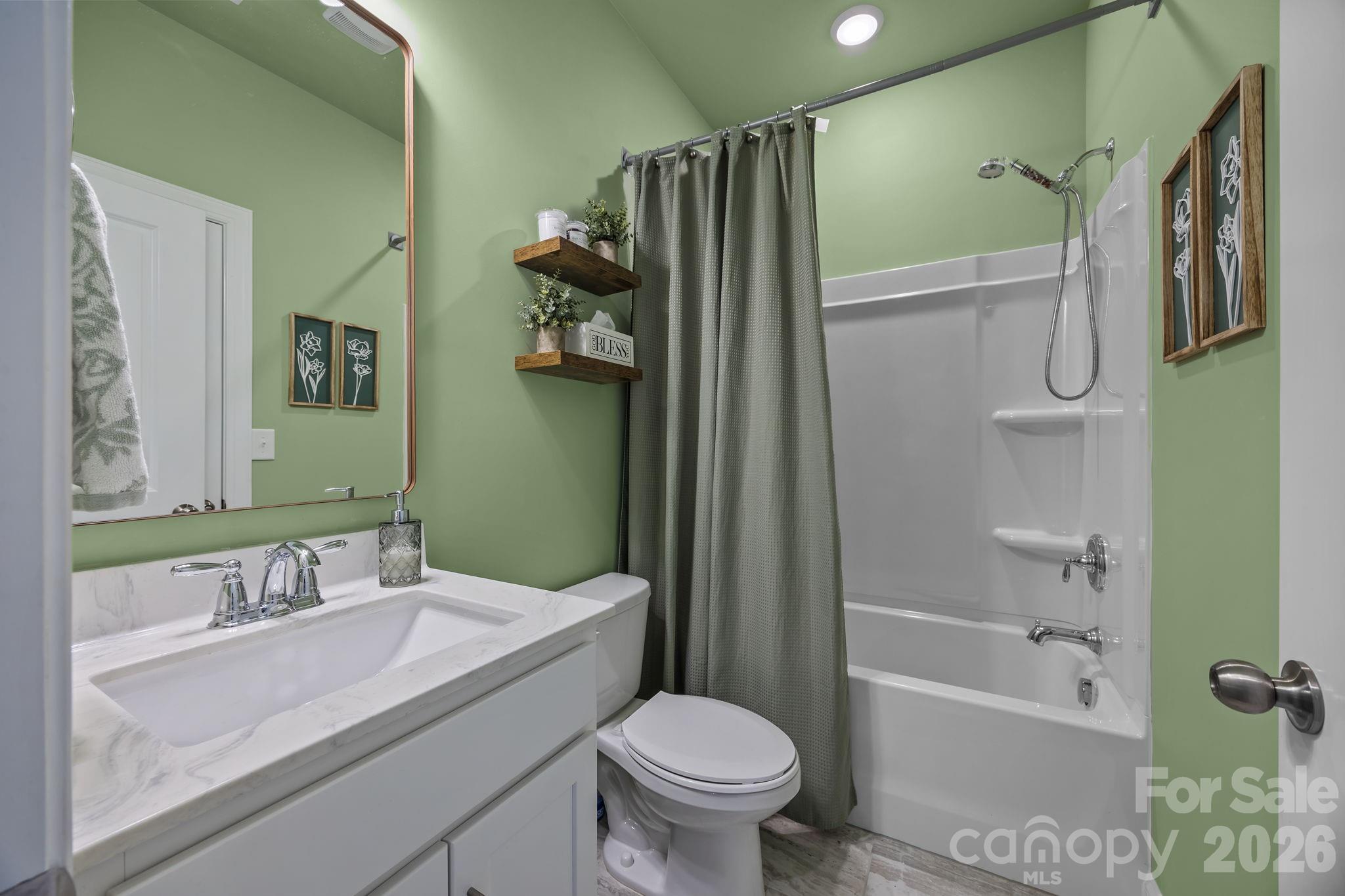5327 Pembrey Drive — Denver