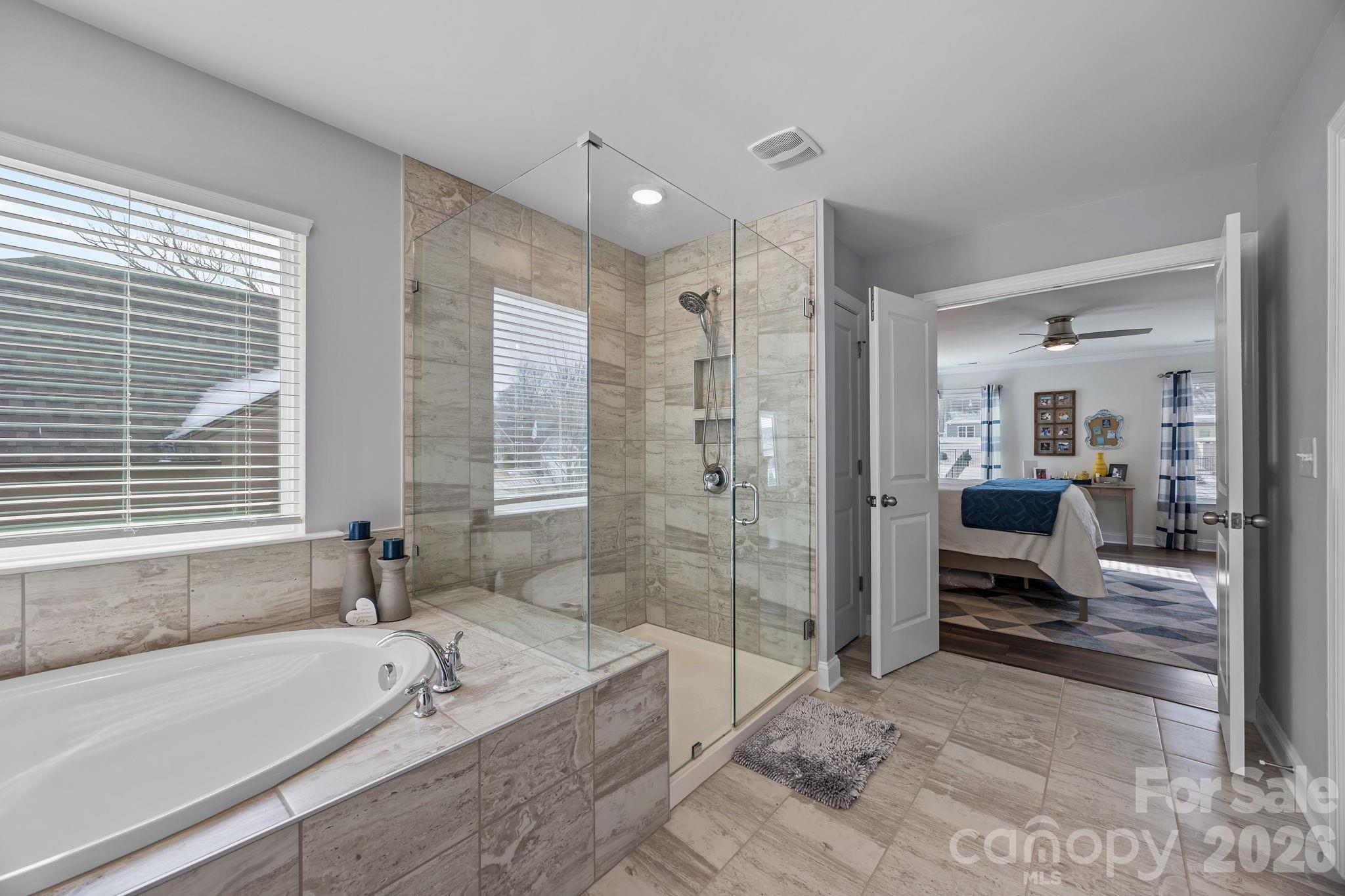 5327 Pembrey Drive — Denver