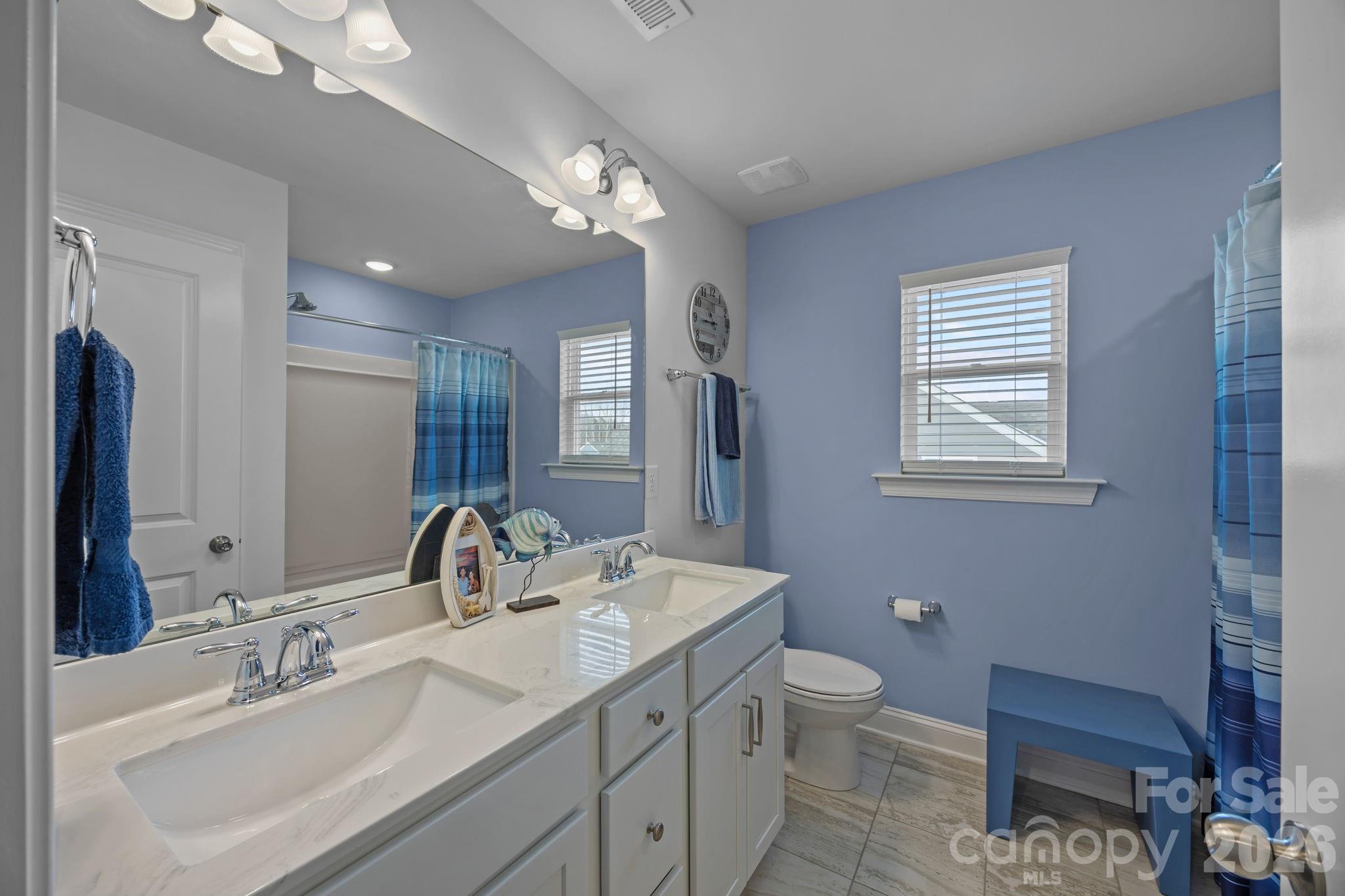 5327 Pembrey Drive — Denver