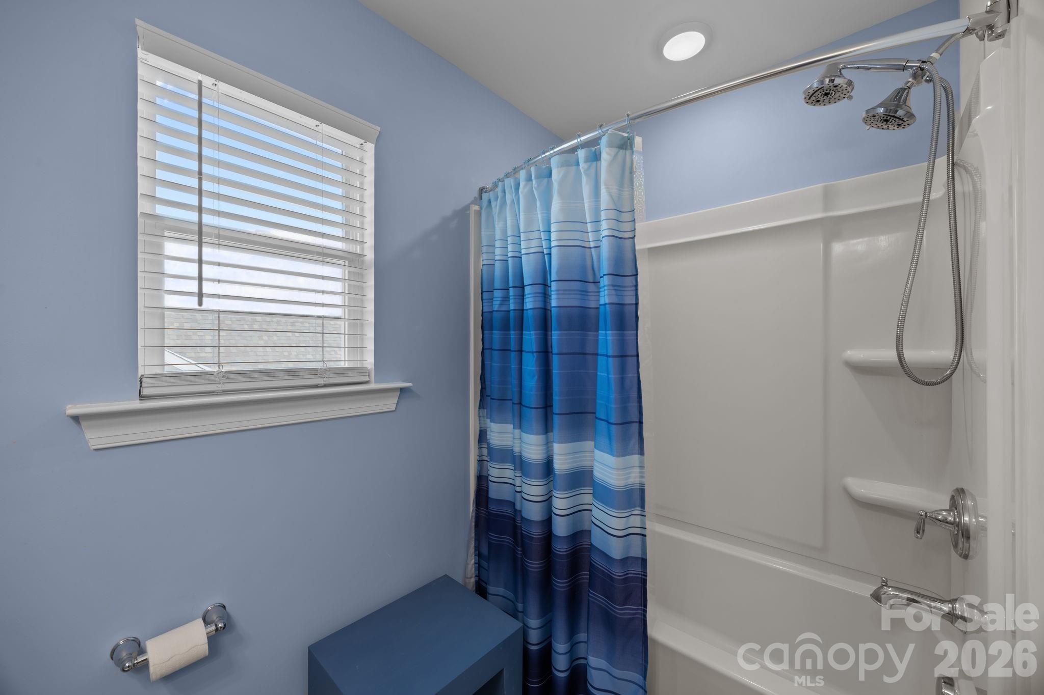 5327 Pembrey Drive — Denver