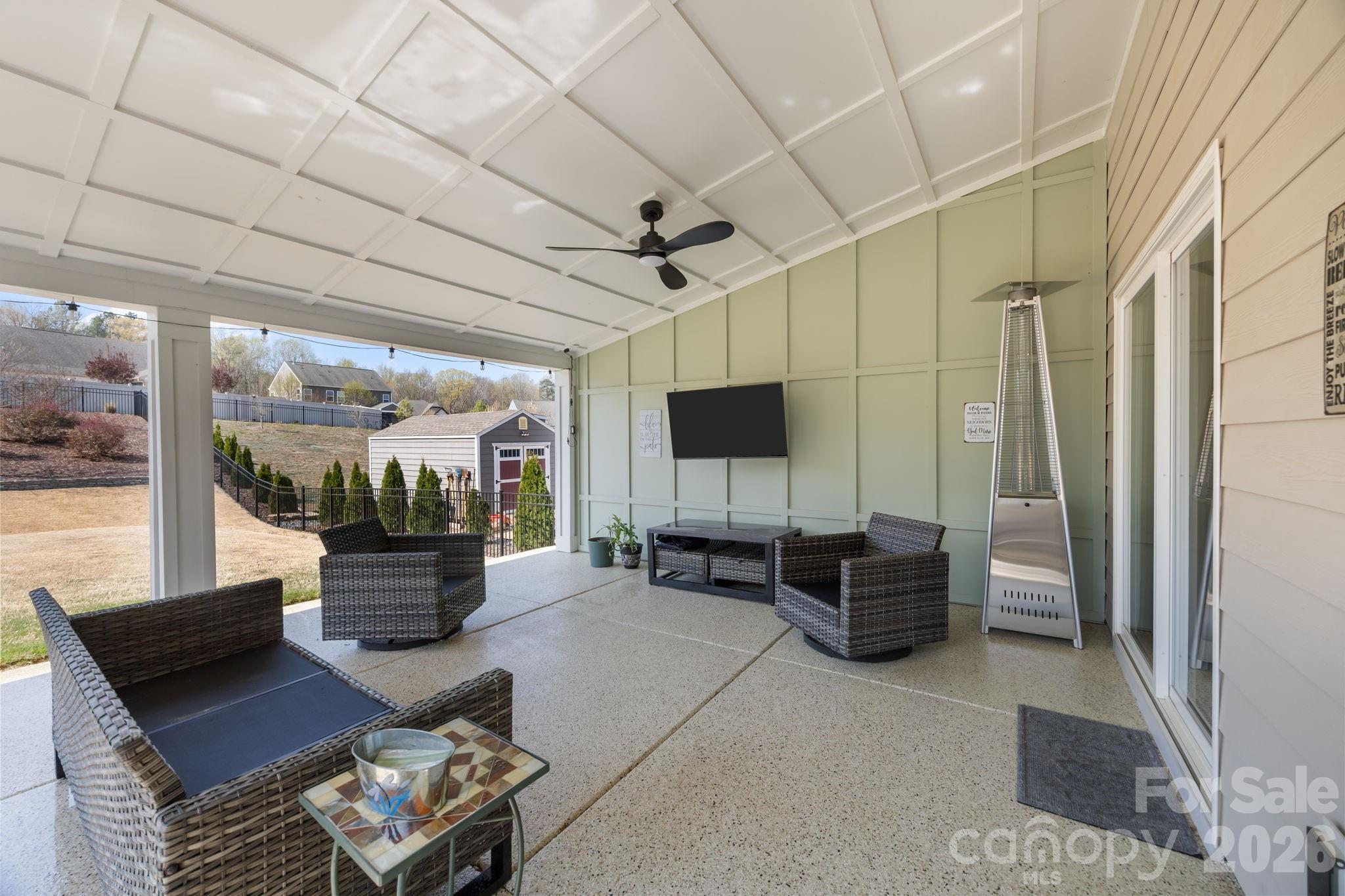 5327 Pembrey Drive — Denver
