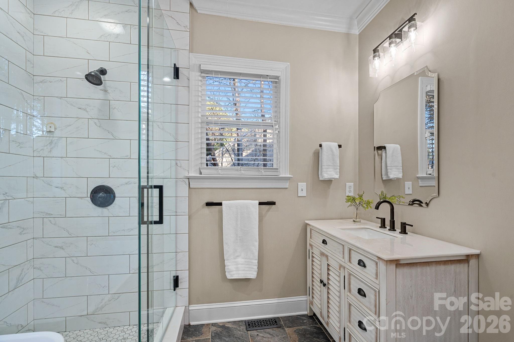 254 Bay Harbour Road — Mooresville