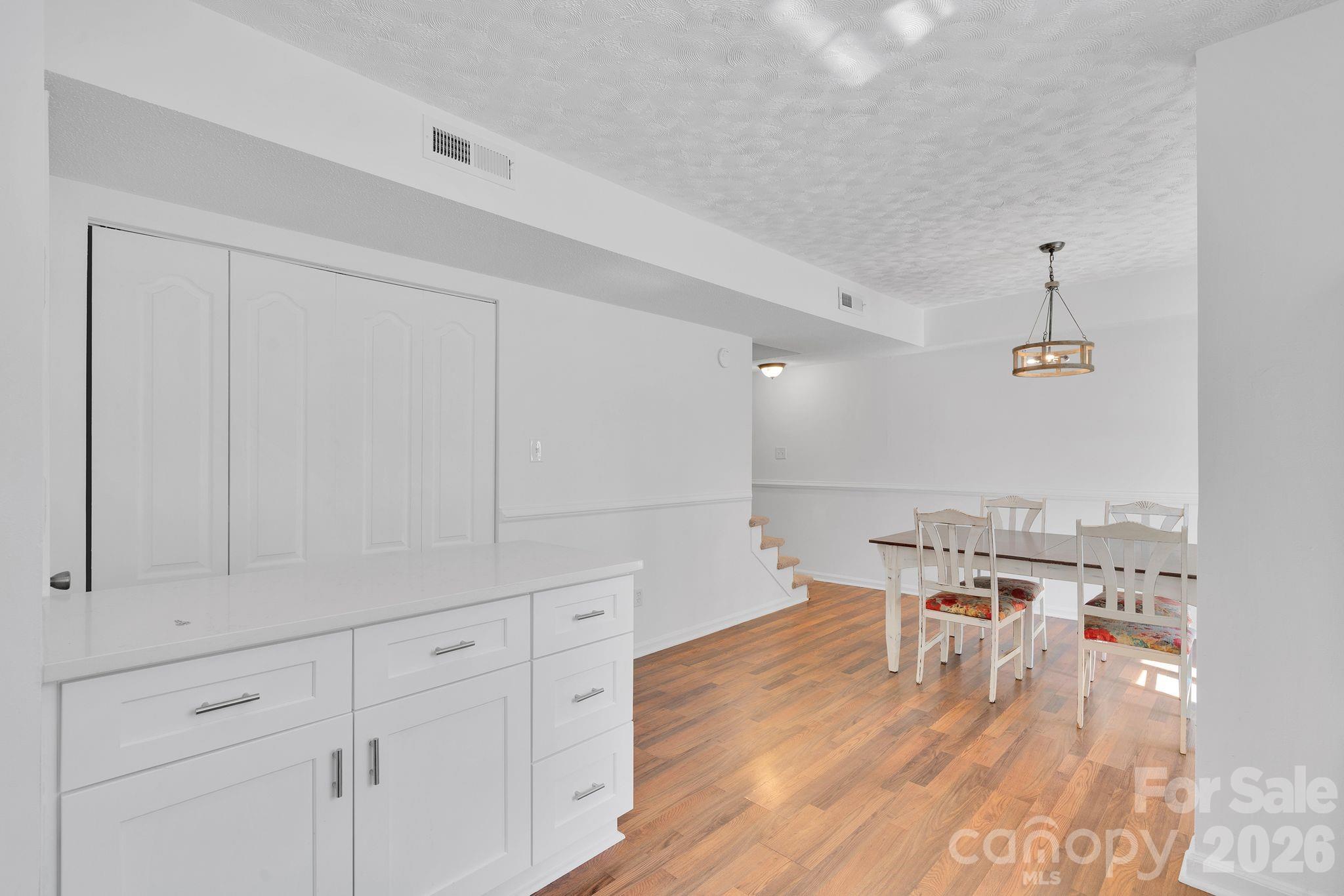 8510 Castle Pine Court — Charlotte