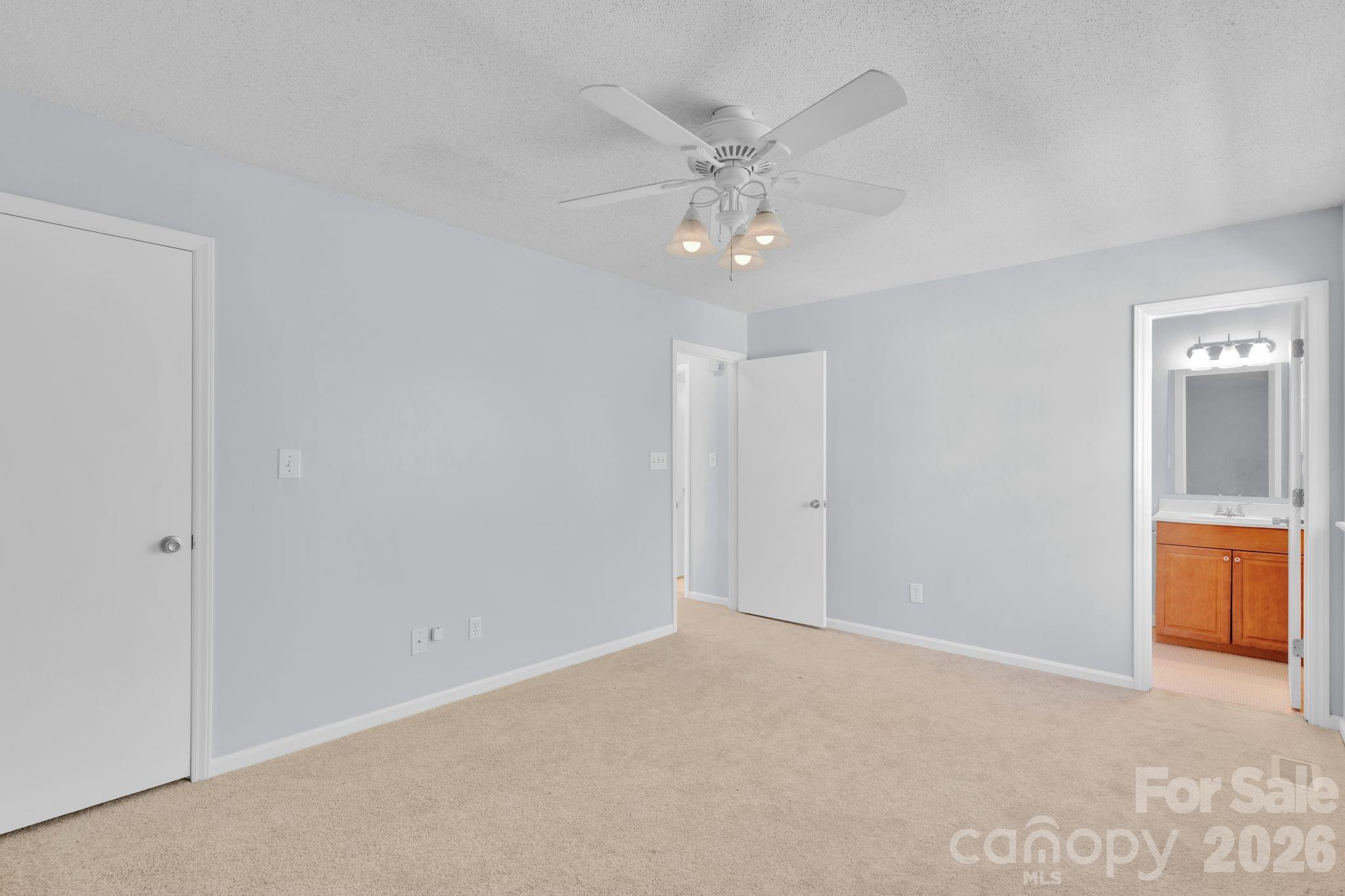 8510 Castle Pine Court — Charlotte