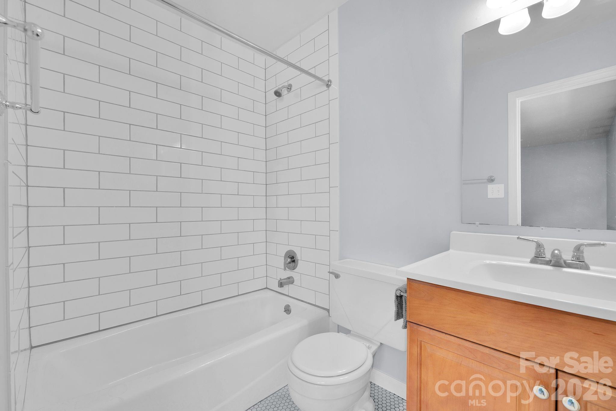 8510 Castle Pine Court — Charlotte