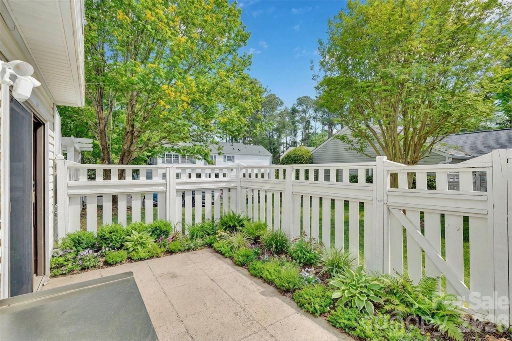 8510 Castle Pine Court — Charlotte