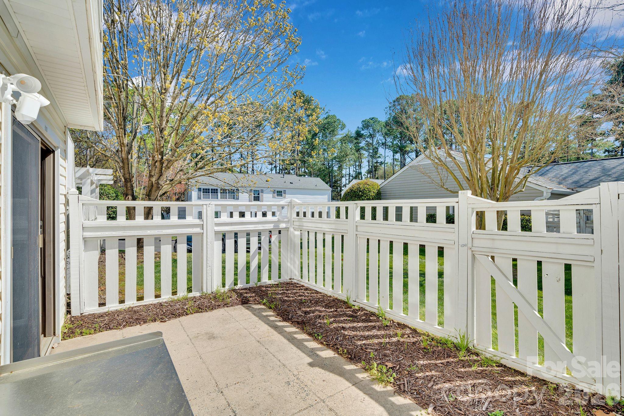 8510 Castle Pine Court — Charlotte