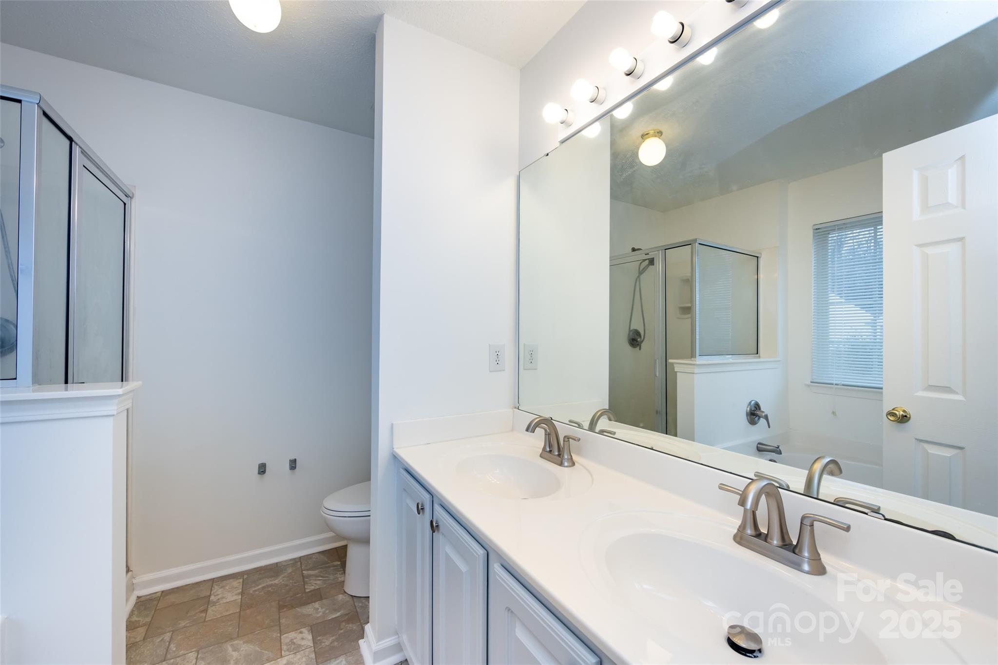 11015 Olde English Drive — Charlotte