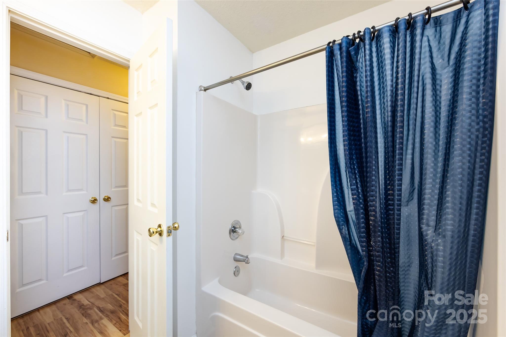11015 Olde English Drive — Charlotte
