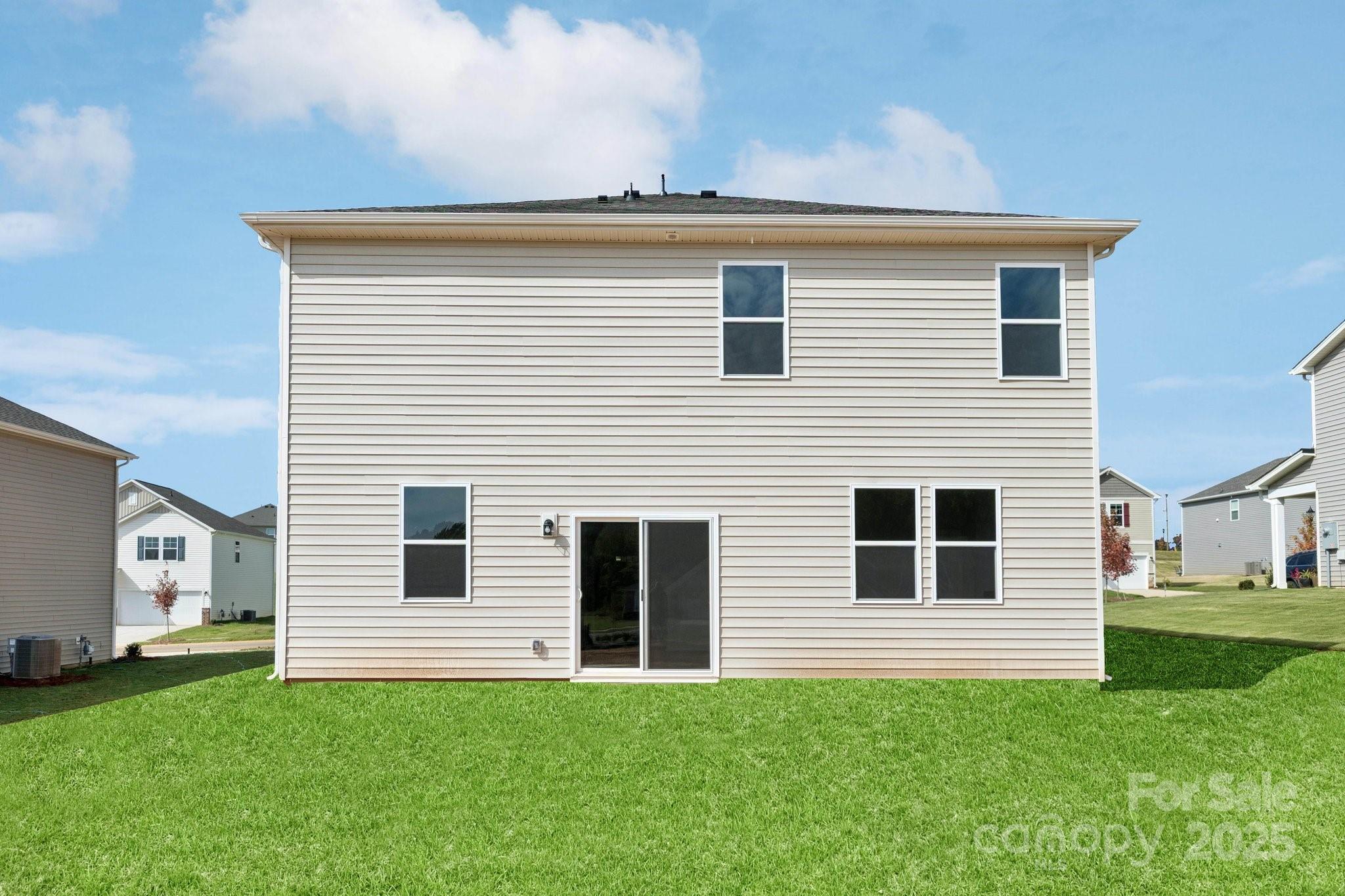 811 Olde England Drive — Lincolnton