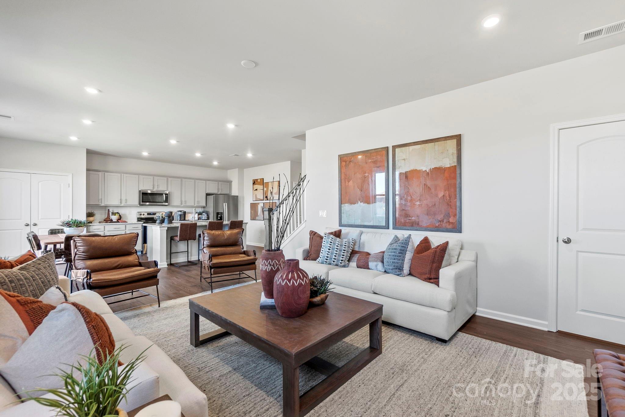 811 Olde England Drive — Lincolnton