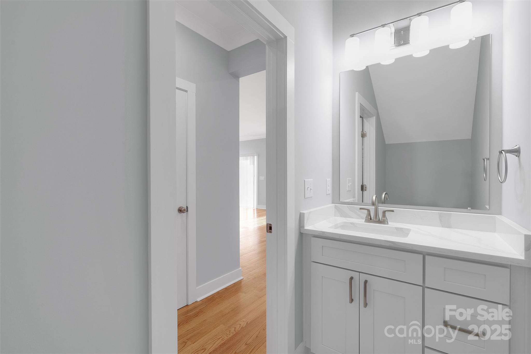 3200 Auten Avenue — Charlotte