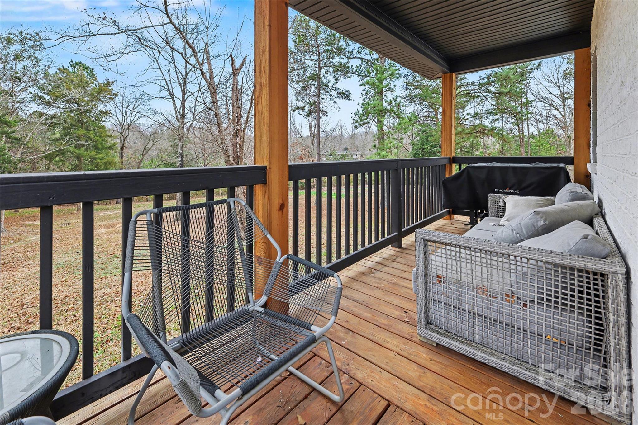 504 Six Mile Creek Road — Lancaster