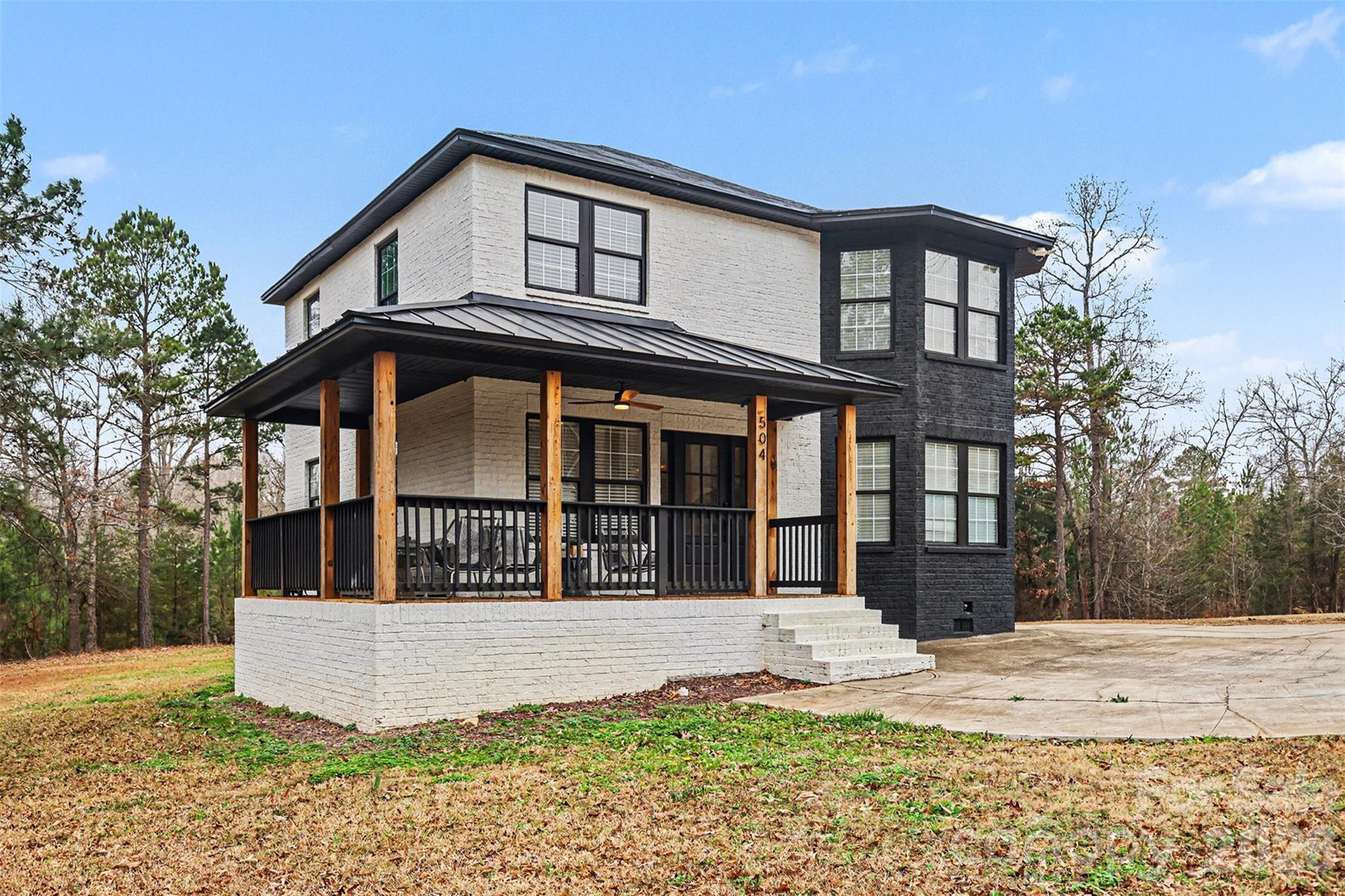 504 Six Mile Creek Road — Lancaster