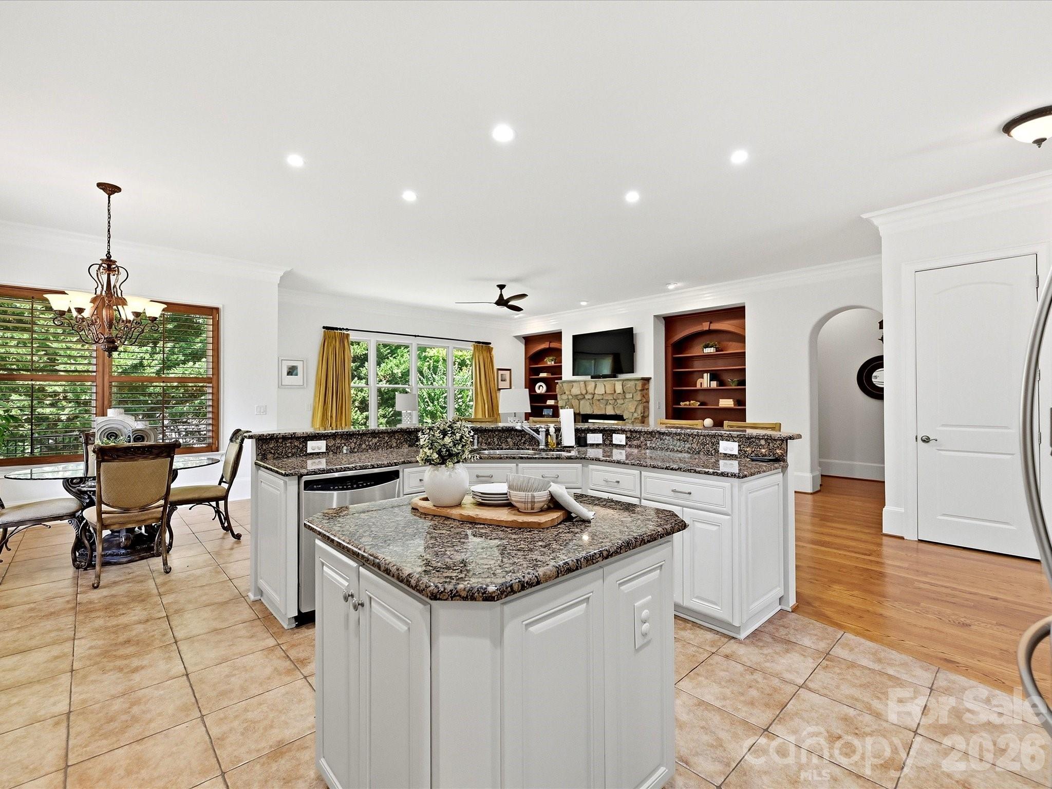 6806 Larrisa Court — Charlotte