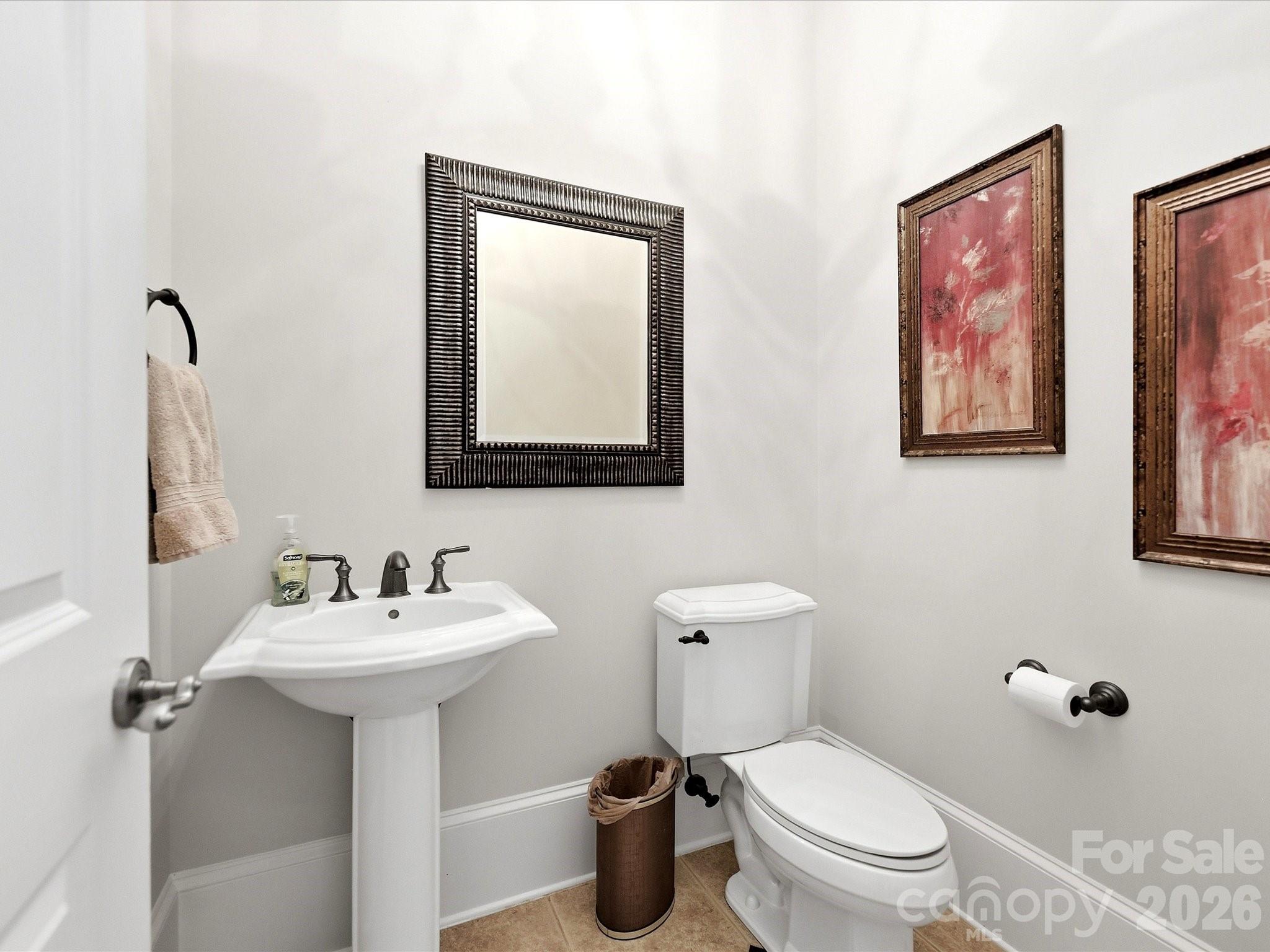 6806 Larrisa Court — Charlotte