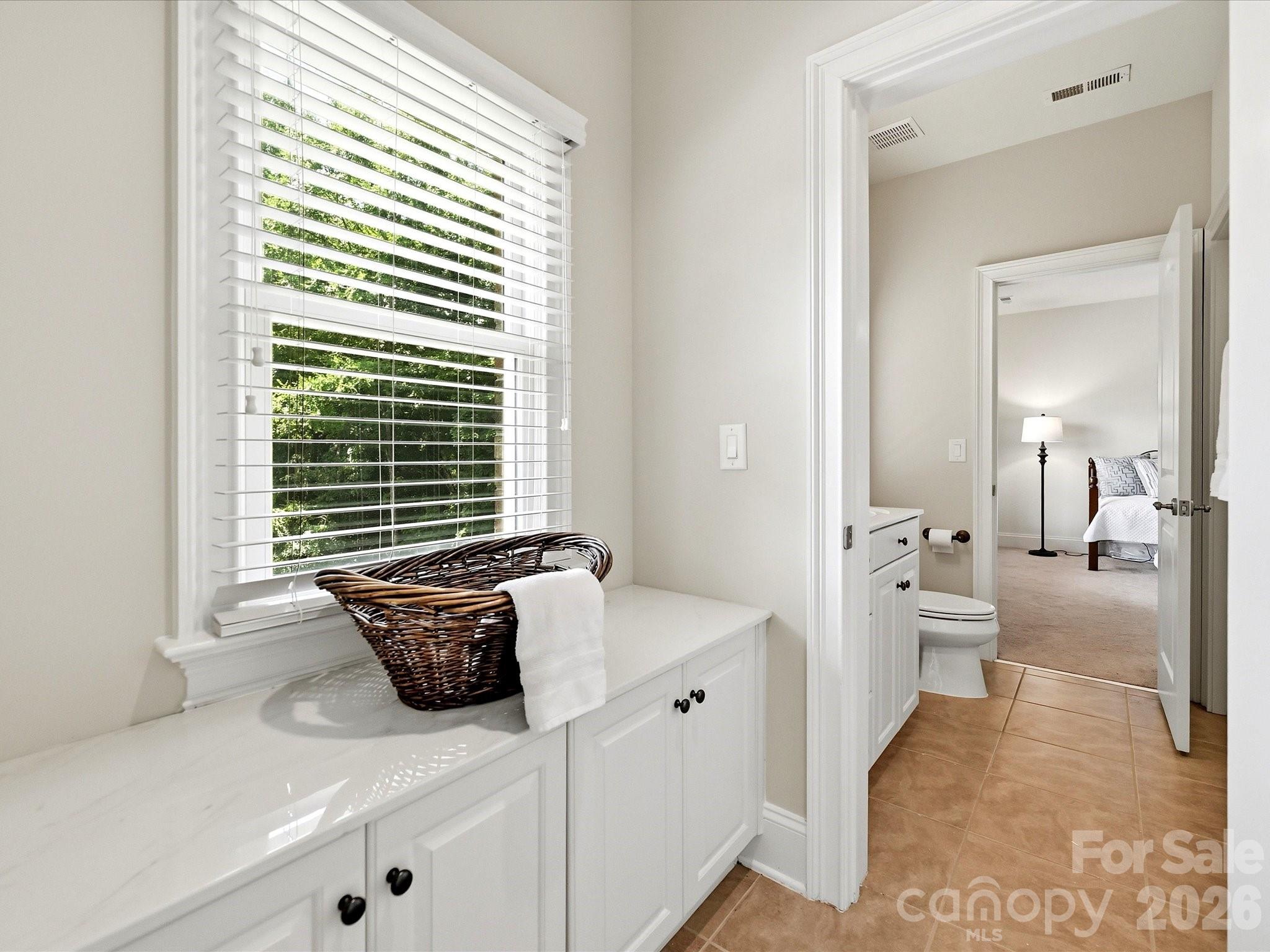 6806 Larrisa Court — Charlotte