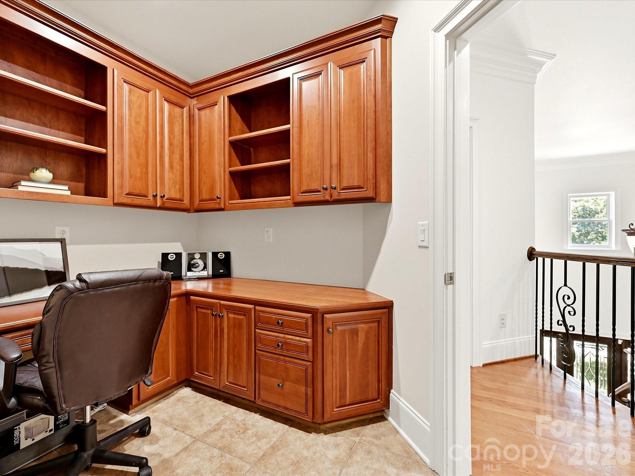 6806 Larrisa Court — Charlotte