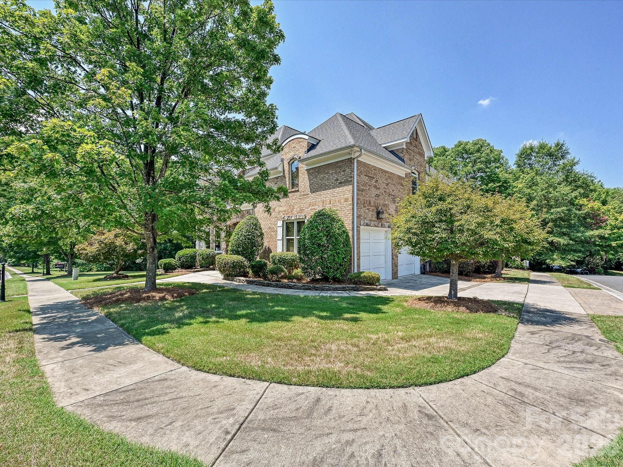 6806 Larrisa Court — Charlotte