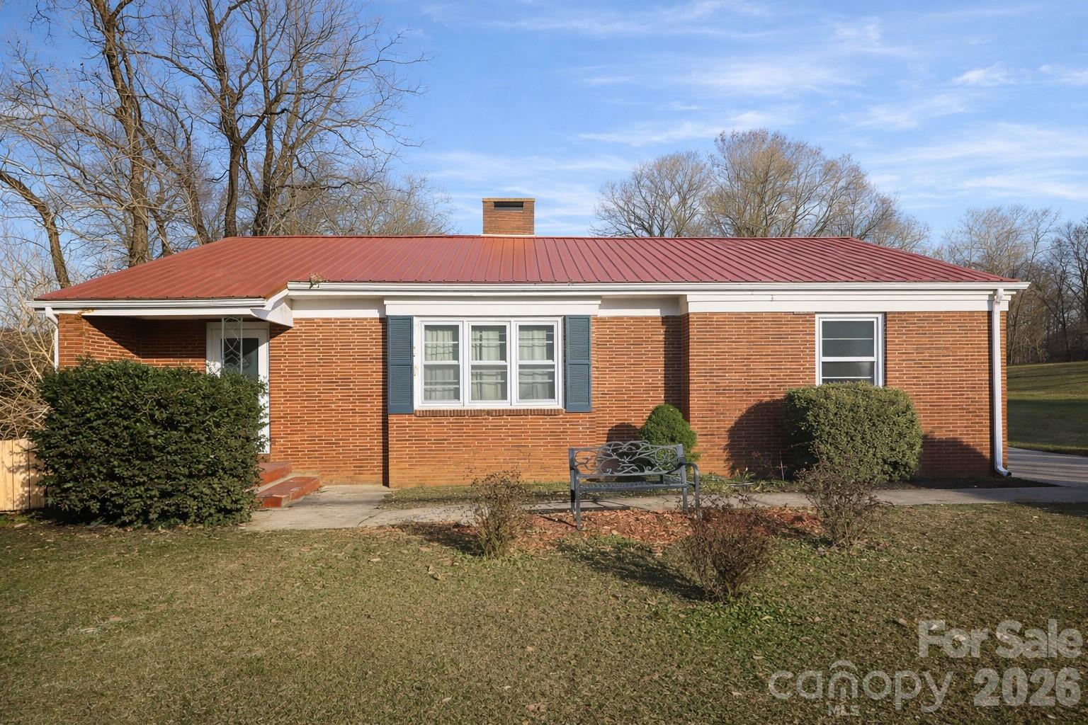 735 W Sumter Street — Shelby