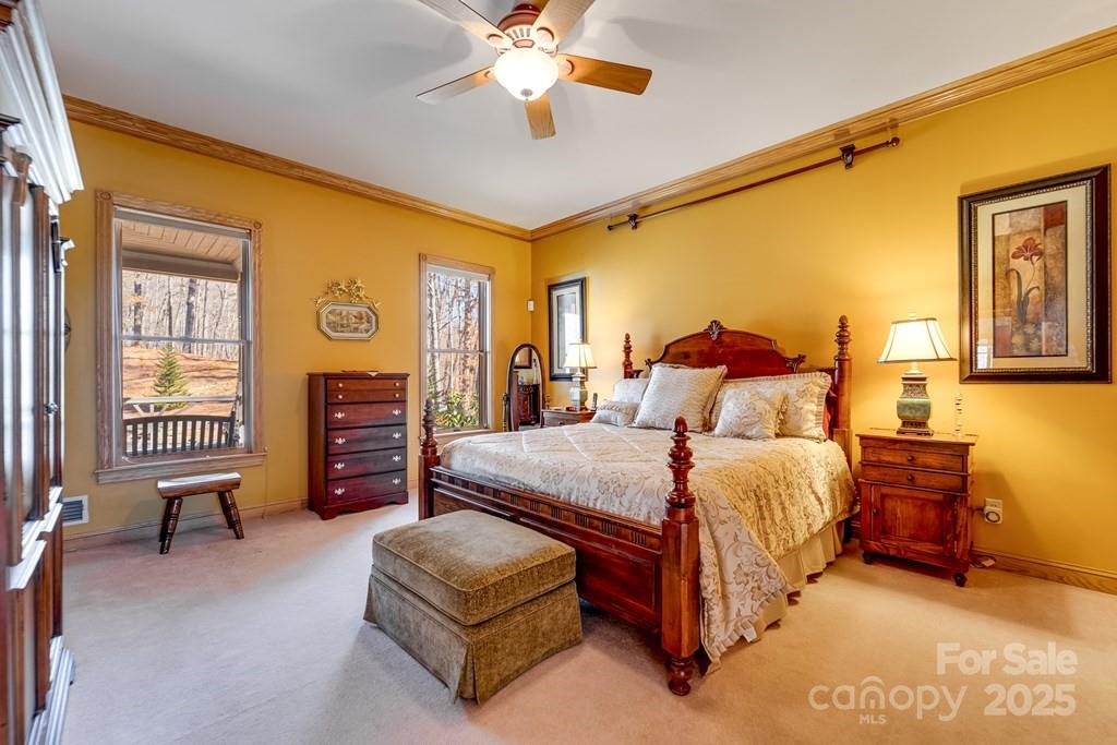 832 Asheville Highway — Sylva