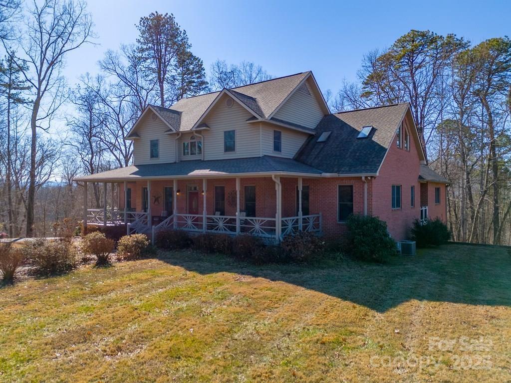 832 Asheville Highway — Sylva