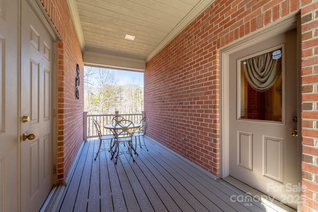 832 Asheville Highway — Sylva