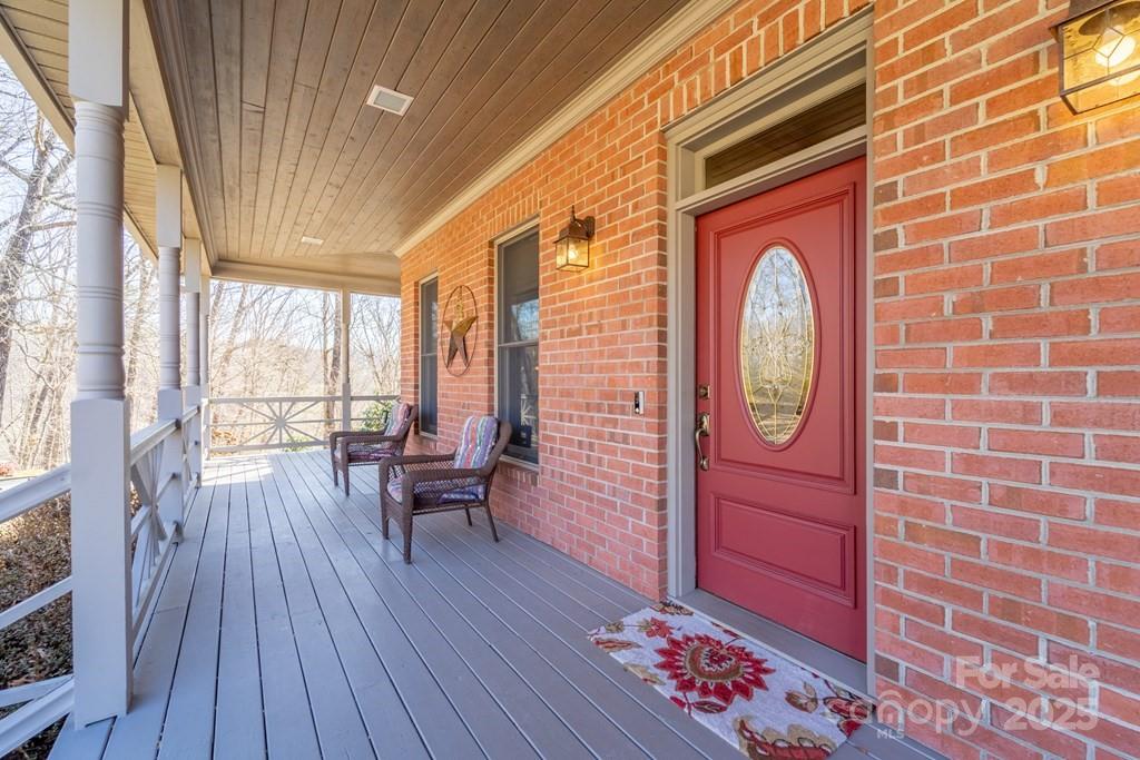 832 Asheville Highway — Sylva