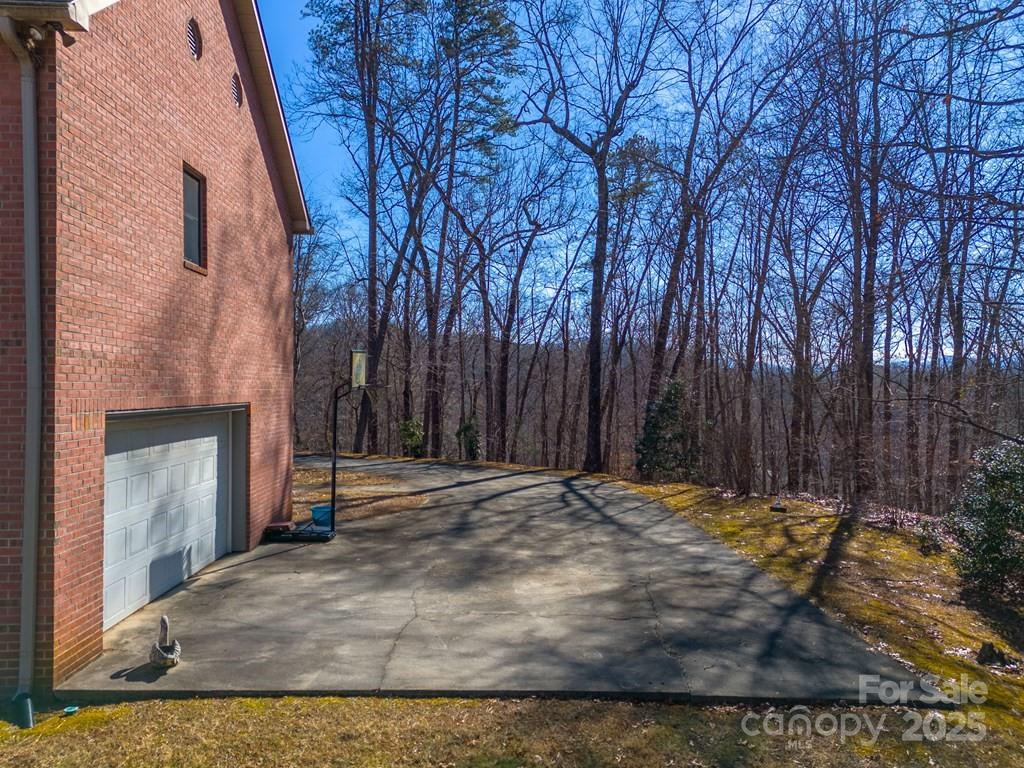 832 Asheville Highway — Sylva