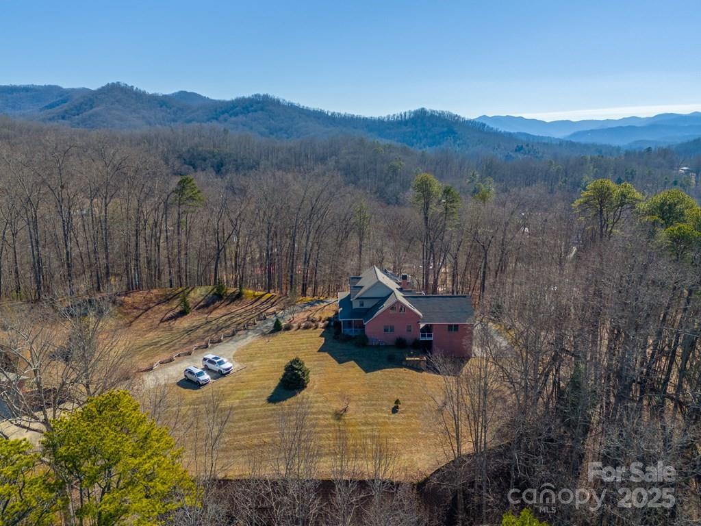 832 Asheville Highway — Sylva