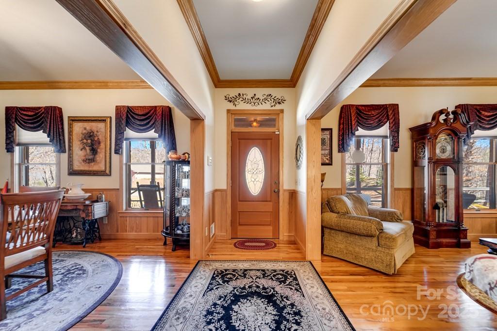 832 Asheville Highway — Sylva