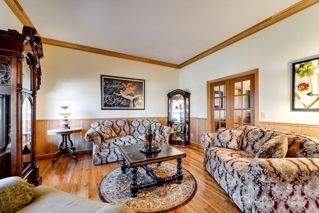 832 Asheville Highway — Sylva